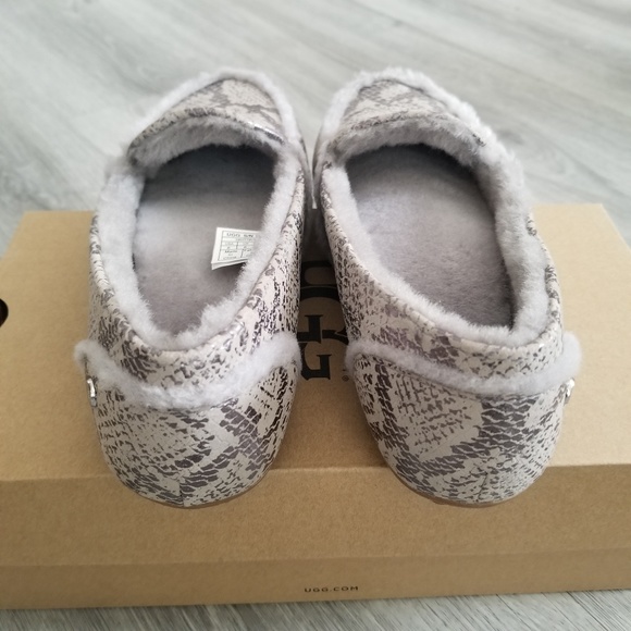 UGG Hayley Metallic Snake Sleepers. - Picture 4 of 7